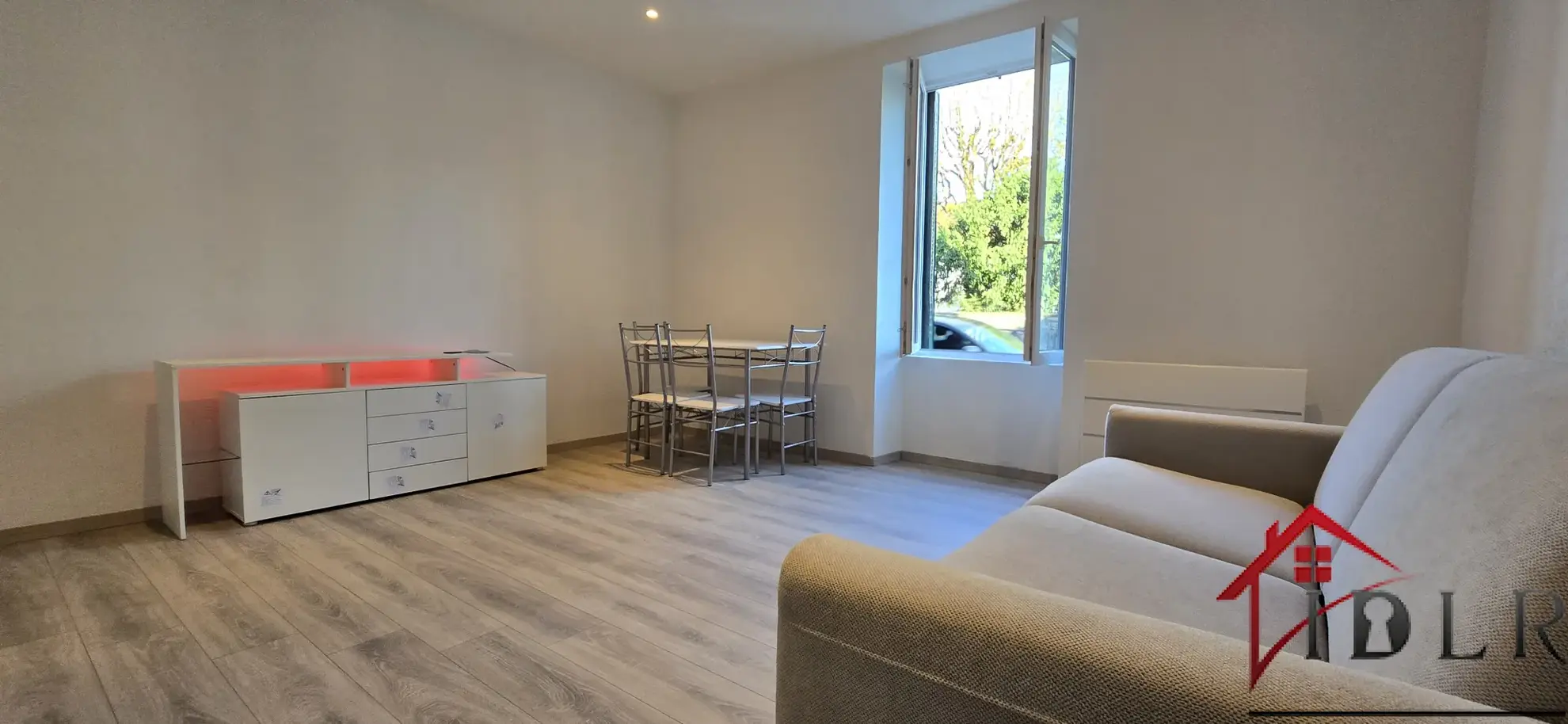 Studio meublé rénové de 28 m² à Besançon – Quartier Chaprais 