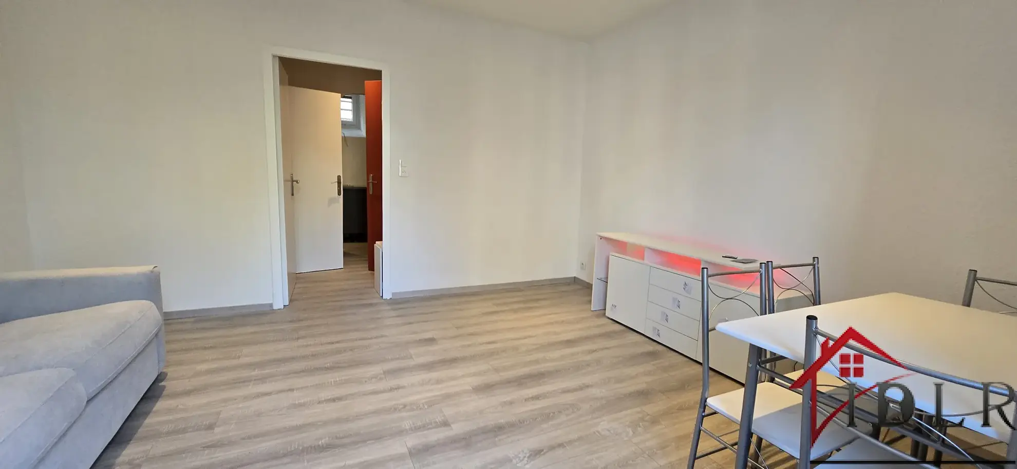 Studio meublé rénové de 28 m² à Besançon – Quartier Chaprais 