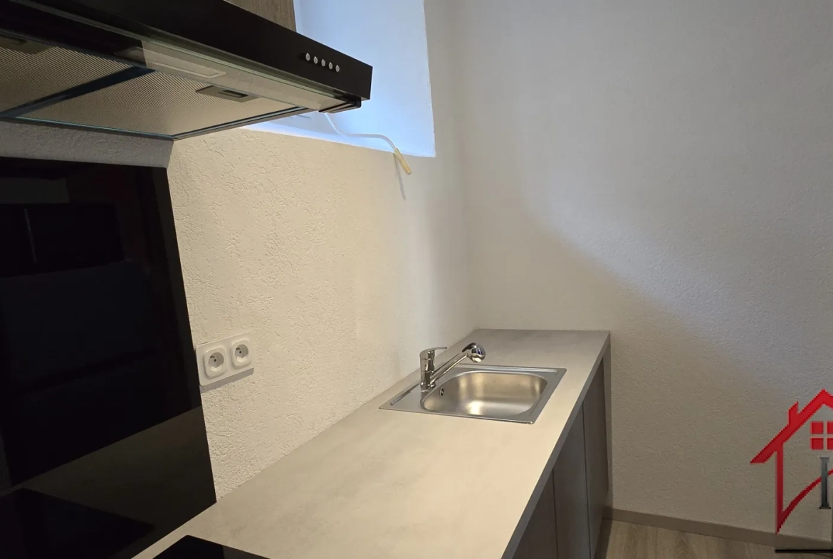 Studio meublé rénové de 28 m² à Besançon – Quartier Chaprais 
