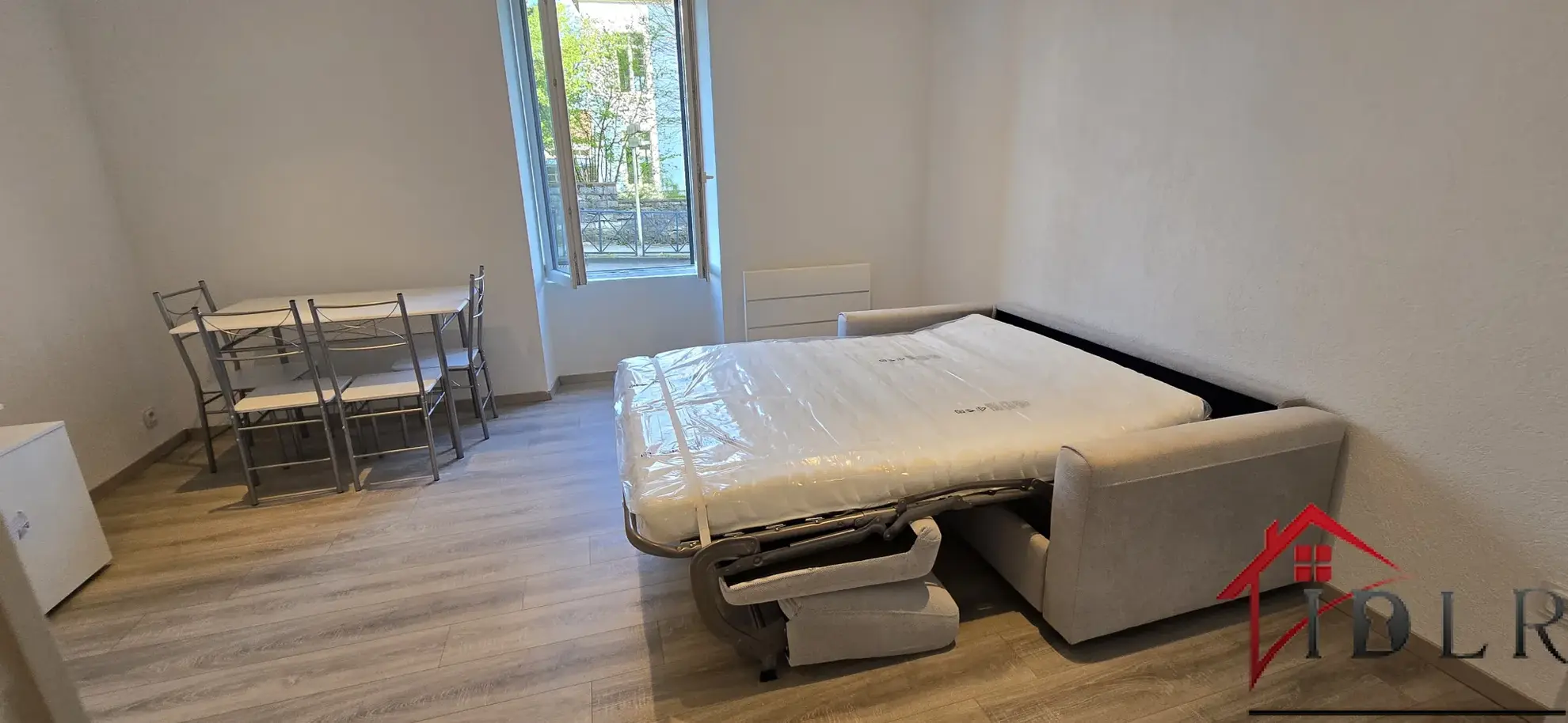 Studio meublé rénové de 28 m² à Besançon – Quartier Chaprais 