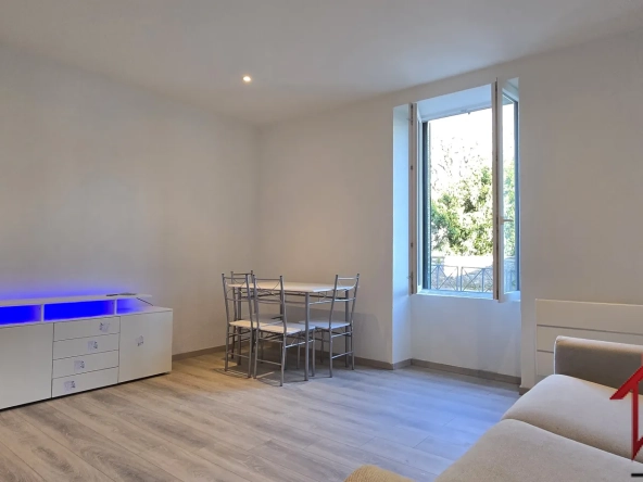 Studio meublé rénové de 28 m² à Besançon – Quartier Chaprais
