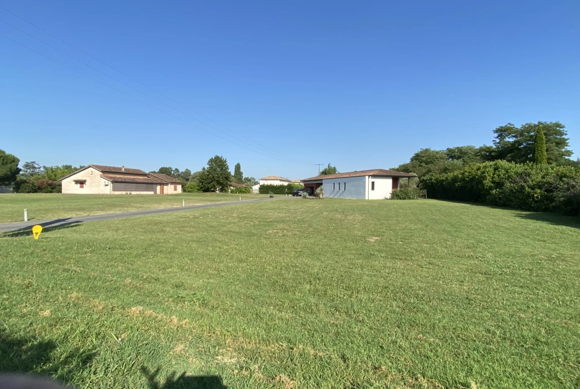 Terrain constructible de 1308 m² à Bessières – Emplacement privilégié 