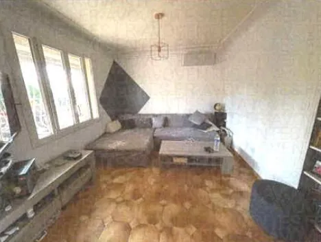 Villa à vendre à Bandol avec piscine et 4 chambres - Opportunité en enchères 