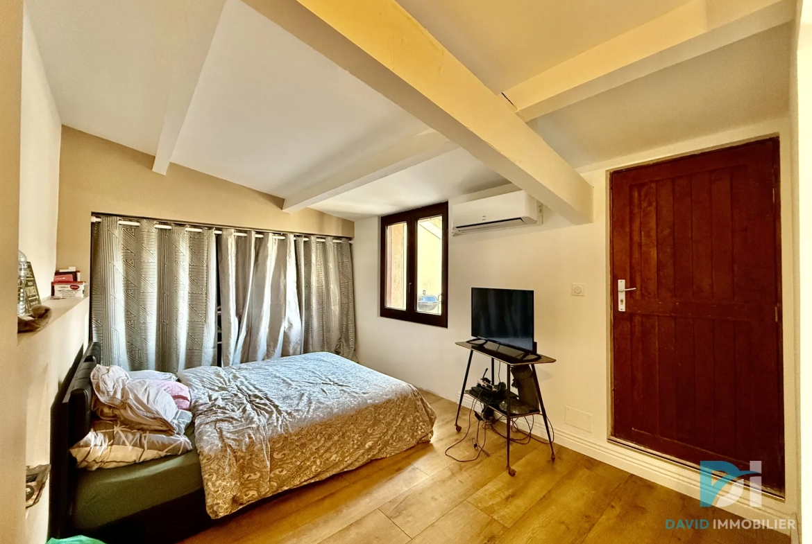 Maison de village T3 rénovée avec jardin et terrasse à Agde 