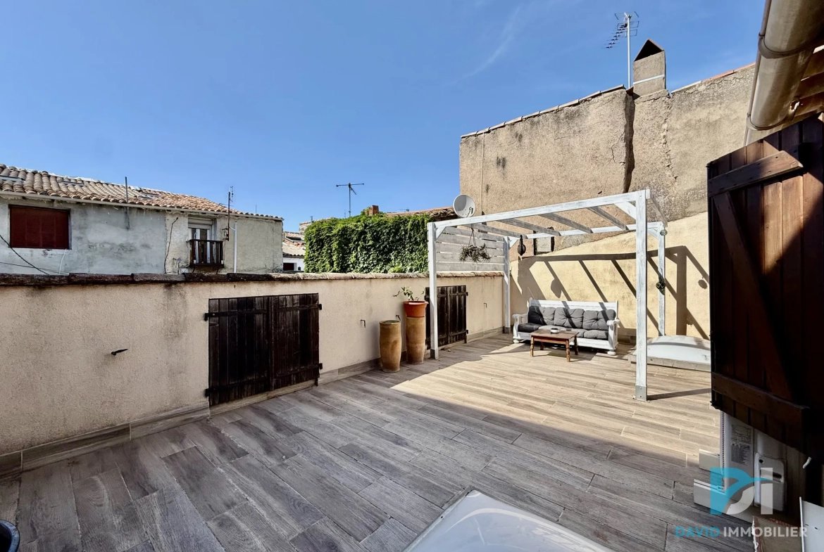 Maison de village T3 rénovée avec jardin et terrasse à Agde 