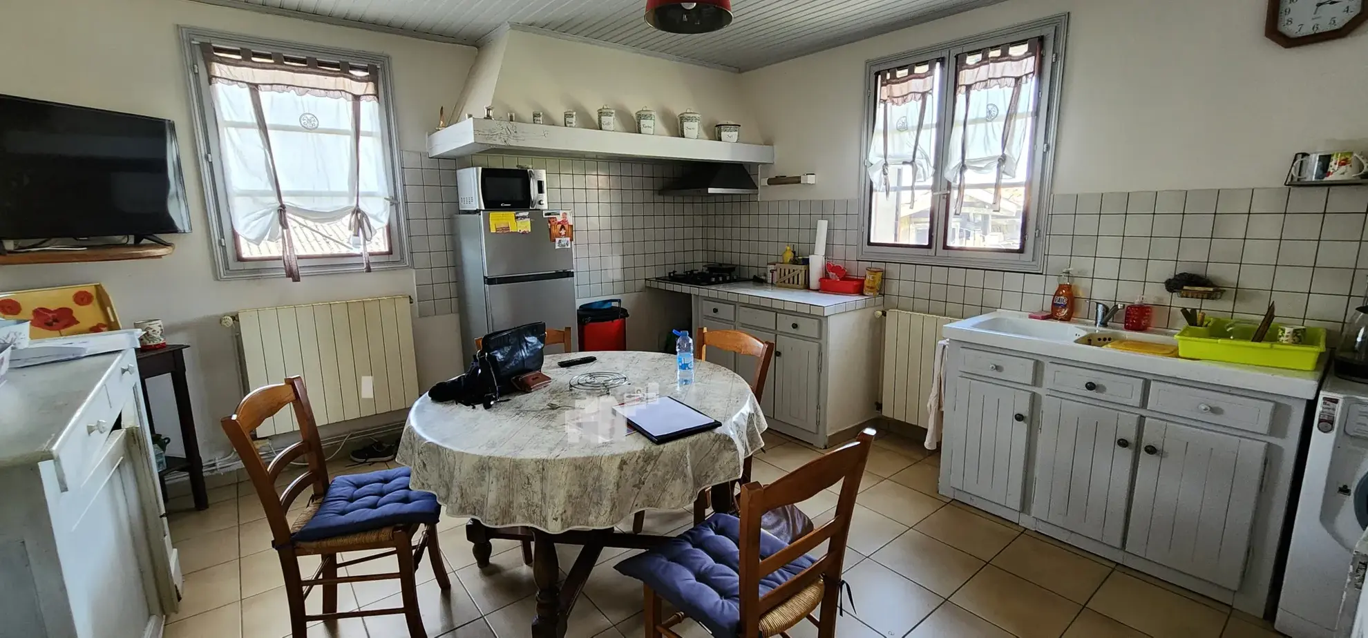 Belle maison en pierre avec terrain et atelier à Tonneins 