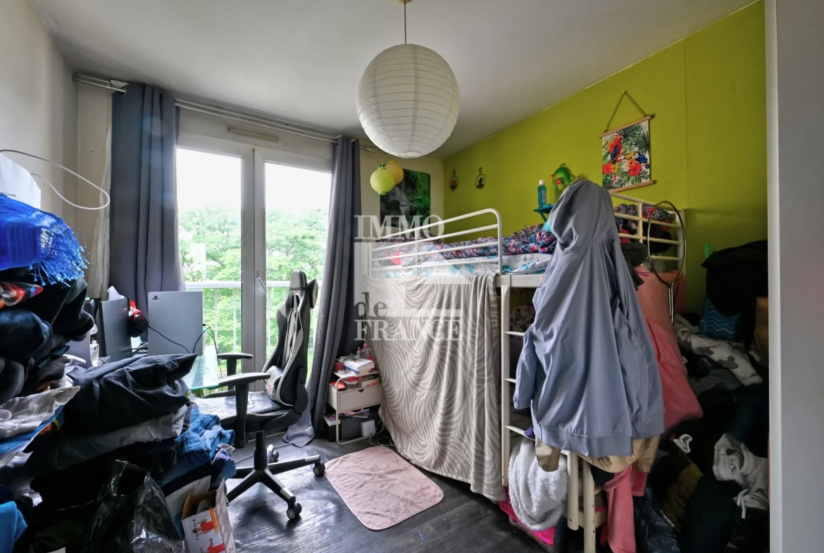 Appartement 3 pièces à Pontoise proche université et RER - 63 m² 