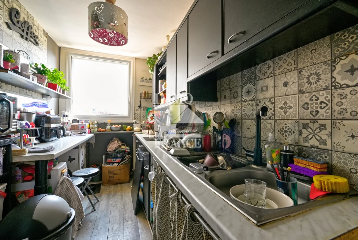 Appartement 3 pièces à Pontoise proche université et RER - 63 m² 