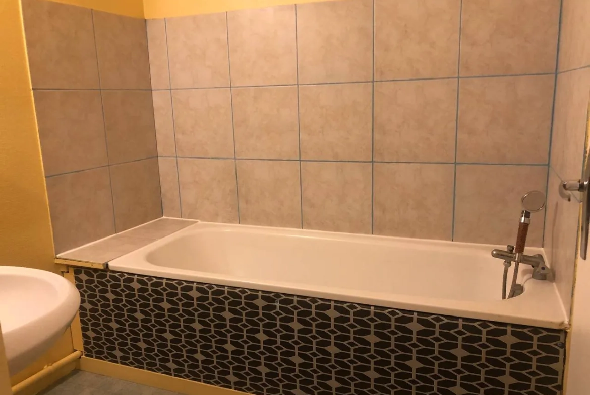 Appartement duplex avec jardin à Livarot - Investissement locatif 