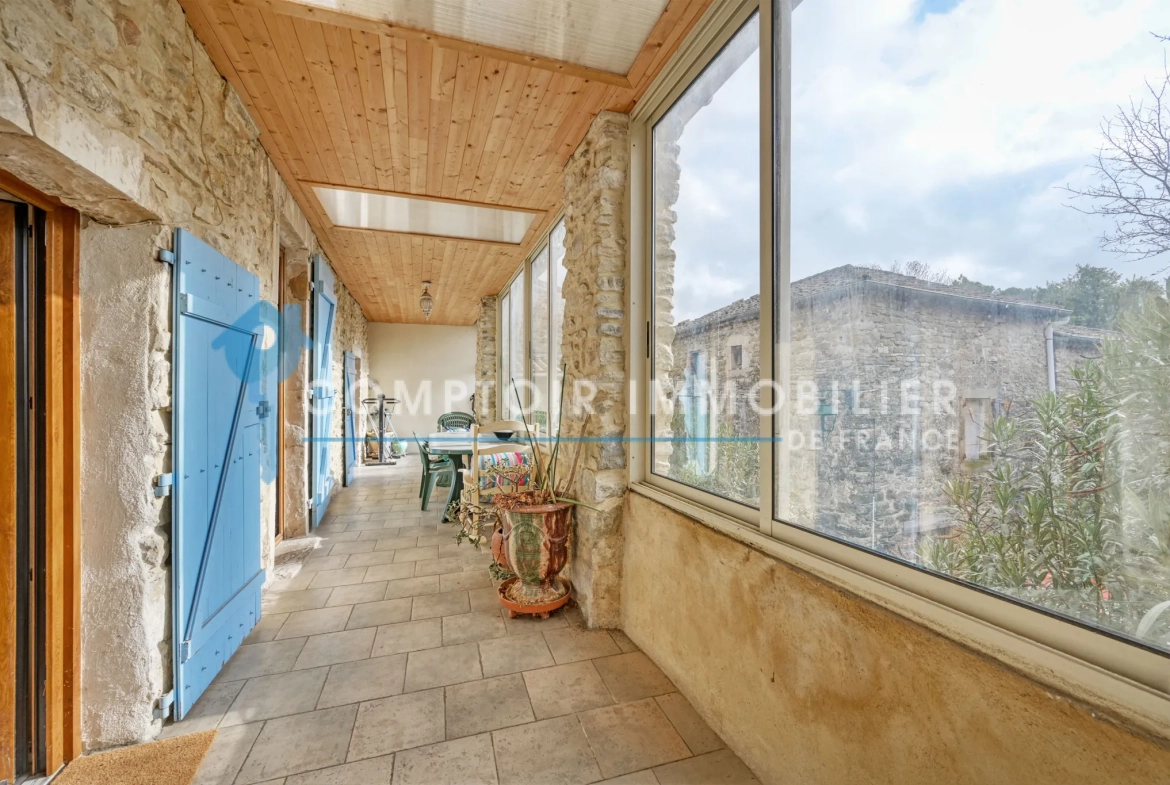 Maison de village à Mejannes-lès-Alès de 110 m² avec garage et cour ombragée 
