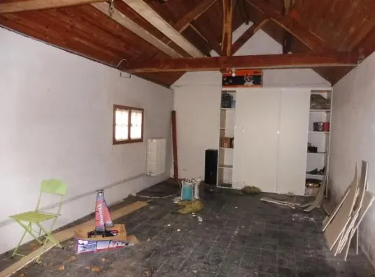 Maison à vendre à Pont-Sur-Vanne – 4 chambres, grand jardin, vente aux enchères 