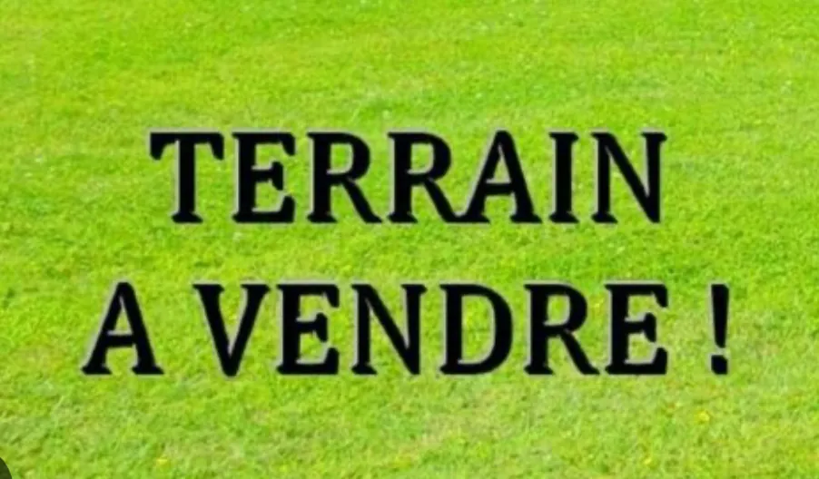 Terrain de loisir de 24 254 m² à Lézignan-La-Cèbe, environnement paisible 