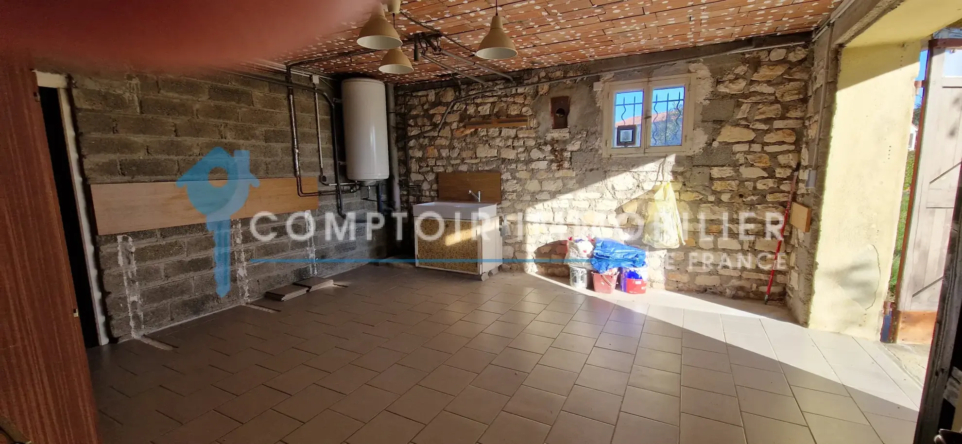 Maison en pierre avec studio indépendant à Saint-Martin-de-Valgalgues de 106 m² 