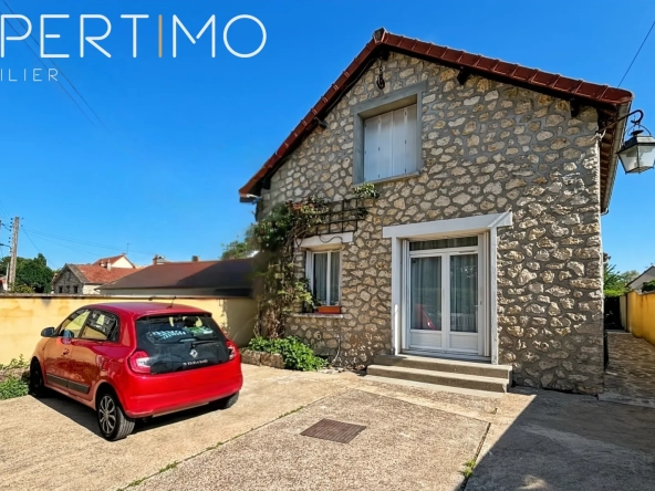 Maison en meulière de plain-pied avec grand jardin à Étampes
