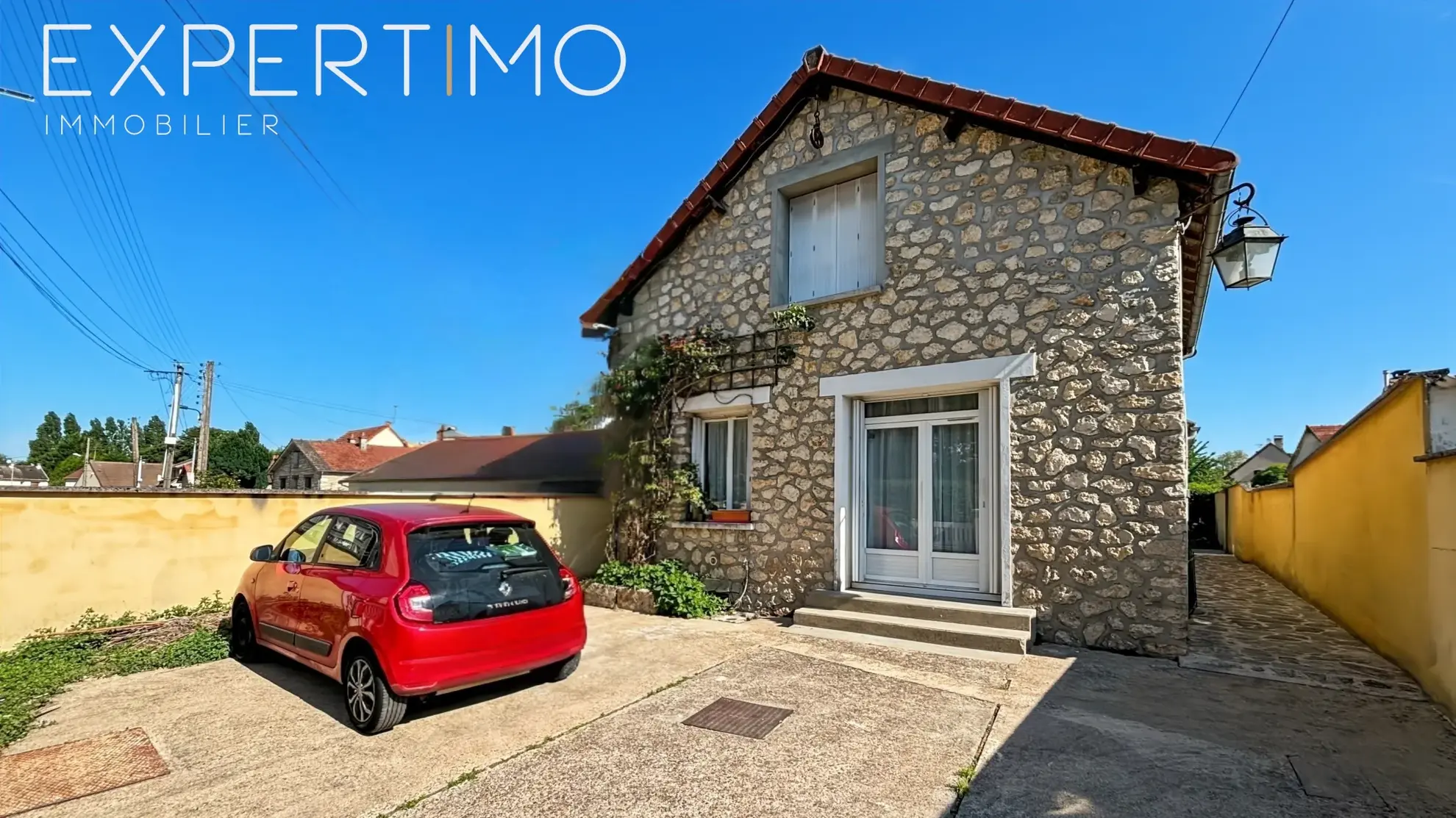 Maison en meulière de plain-pied avec grand jardin à Étampes 