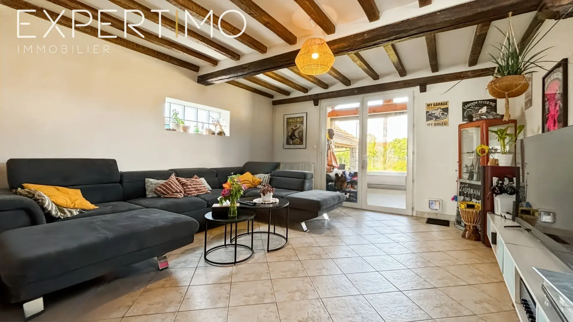 Maison en meulière de plain-pied avec grand jardin à Étampes 