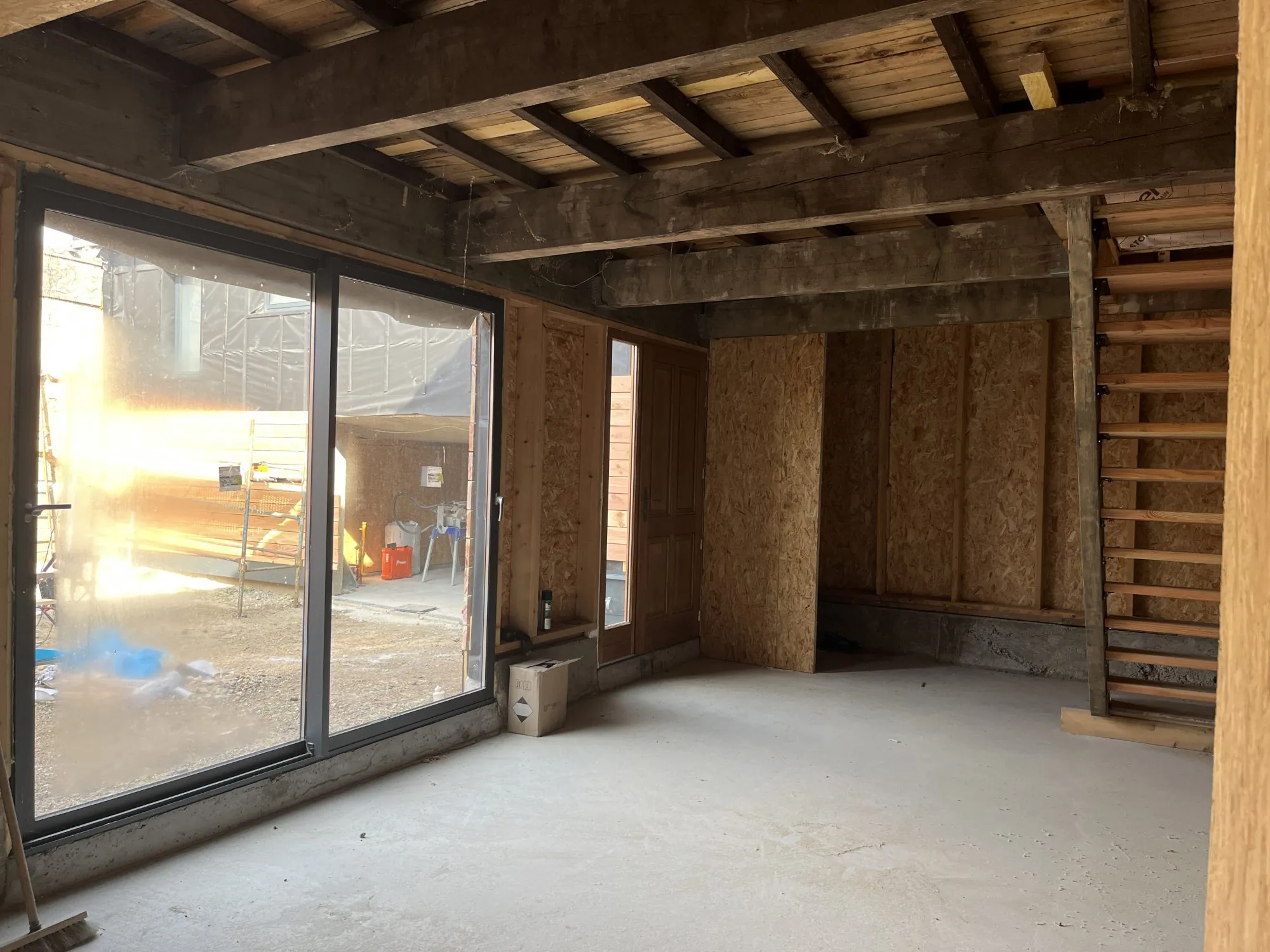 Duplex à Saint-Lager de 132 m² avec extérieur, prêt à aménager - Opportunité à saisir 
