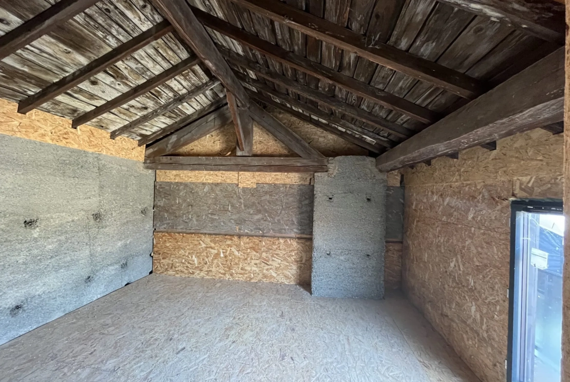 Duplex à Saint-Lager de 132 m² avec extérieur, prêt à aménager - Opportunité à saisir 