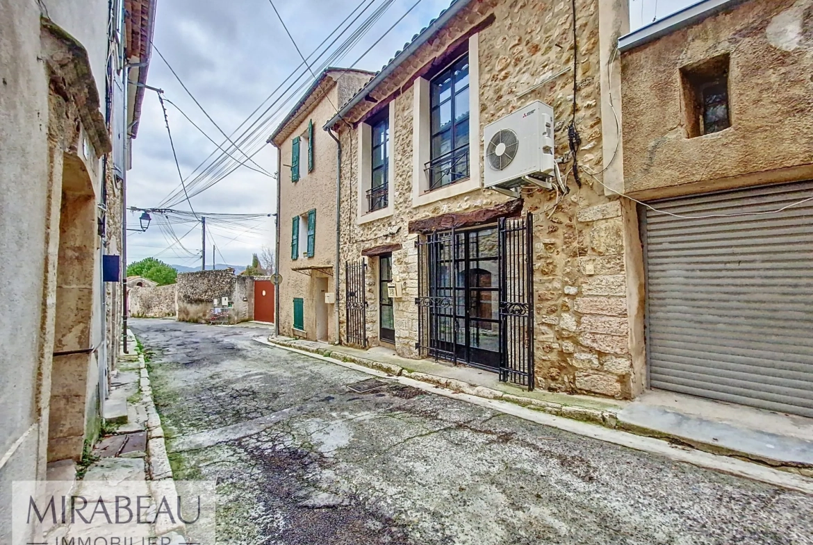 Maison de village atypique à Rians - 112 m² avec garage et potentiel de personnalisation 