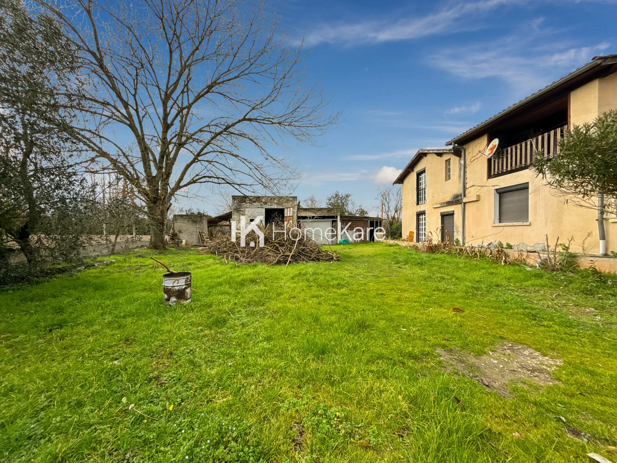 Ferme à rénover de 220 m² à Saint Sulpice-sur-Lèze avec grand jardin et potentiel immobilier 