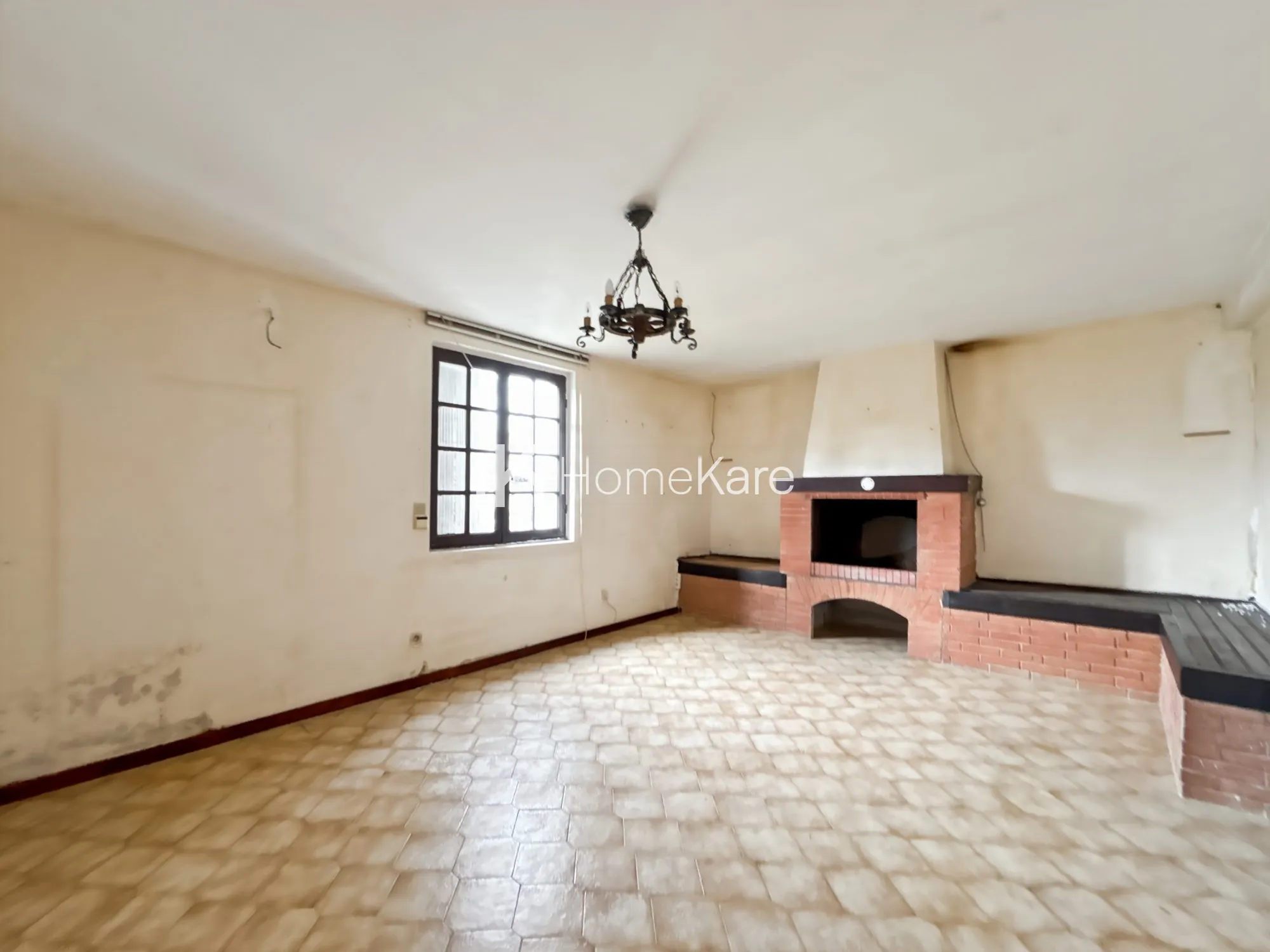 Ferme à rénover de 220 m² à Saint Sulpice-sur-Lèze avec grand jardin et potentiel immobilier 