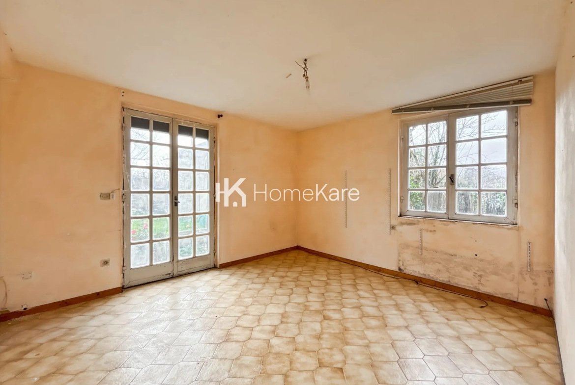 Ferme à rénover de 220 m² à Saint Sulpice-sur-Lèze avec grand jardin et potentiel immobilier 
