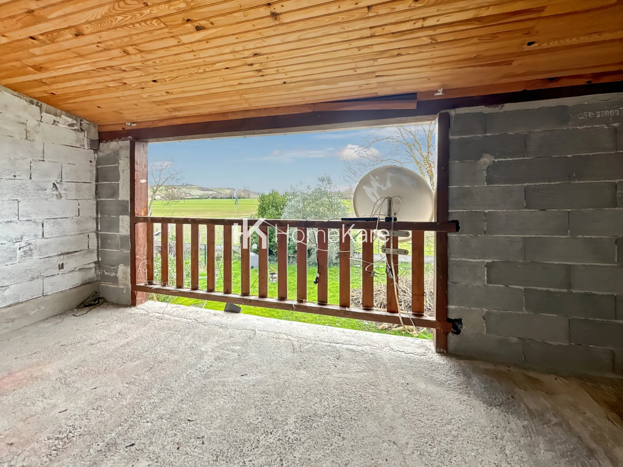 Ferme à rénover de 220 m² à Saint Sulpice-sur-Lèze avec grand jardin et potentiel immobilier 