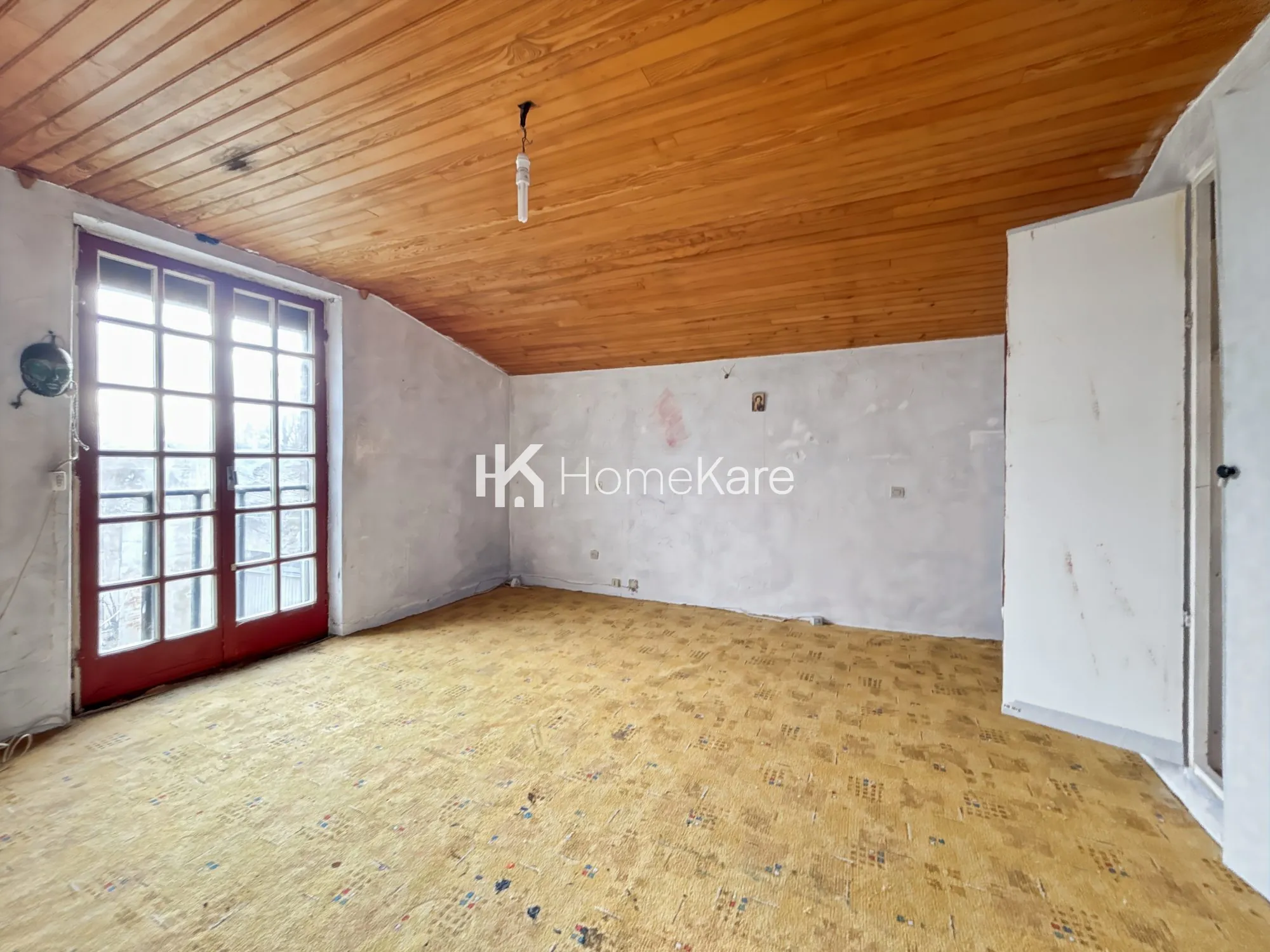 Ferme à rénover de 220 m² à Saint Sulpice-sur-Lèze avec grand jardin et potentiel immobilier 