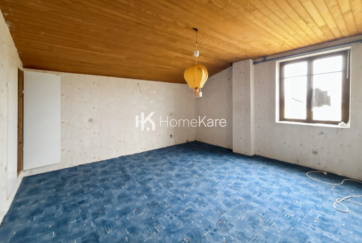 Ferme à rénover de 220 m² à Saint Sulpice-sur-Lèze avec grand jardin et potentiel immobilier 