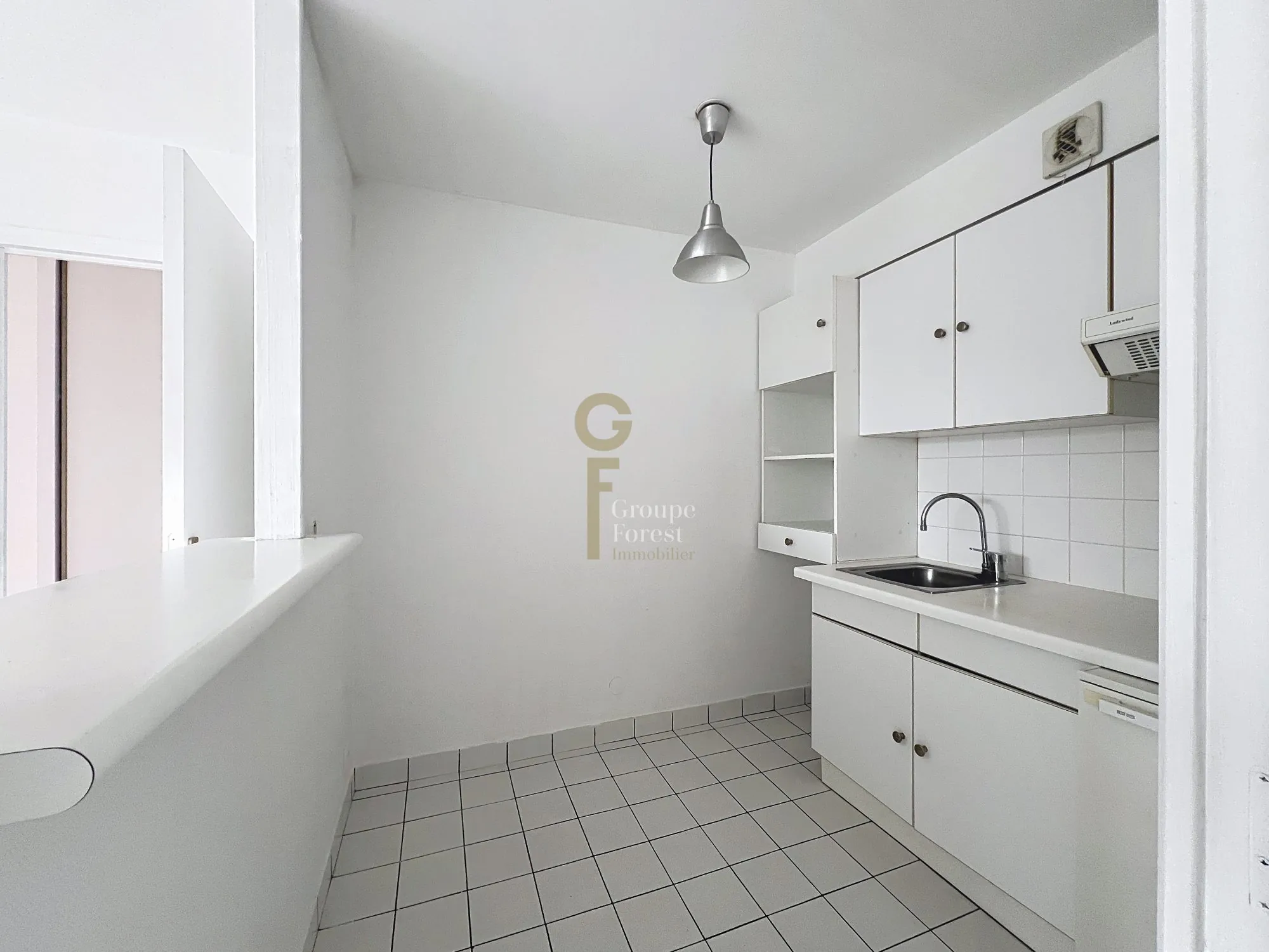 Appartement 1 chambre avec balcon et parking sécurisé à Croix 