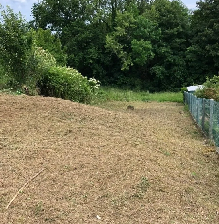 Terrain constructible à Jouarre proche commodités, secteur recherché 