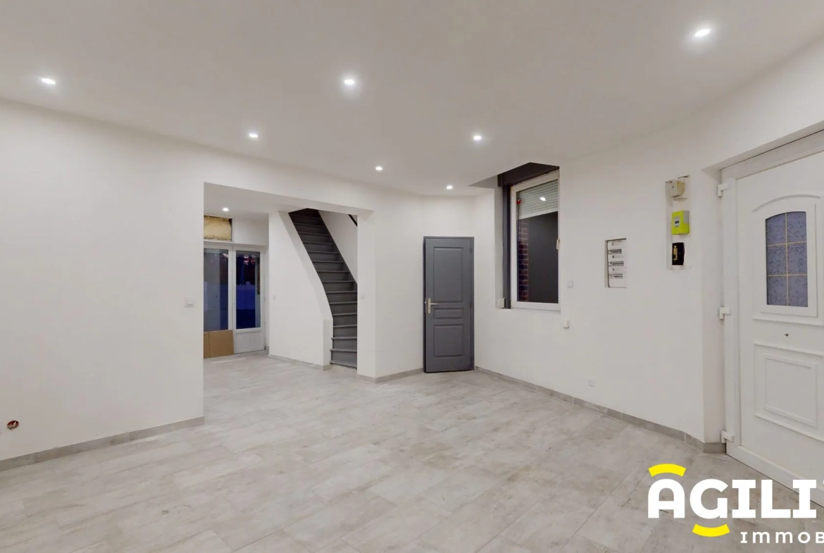Maison rénovée avec jardin et terrasse à Vieux-Condé 