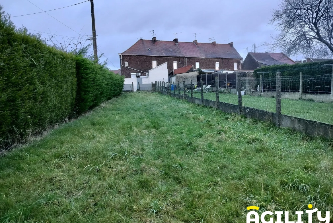 Maison rénovée avec jardin et terrasse à Vieux-Condé 
