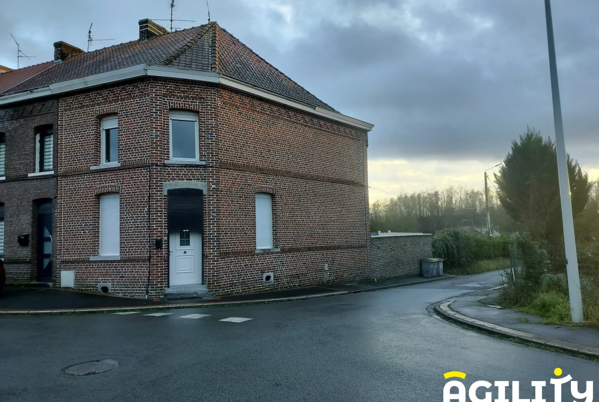 Maison rénovée avec jardin et terrasse à Vieux-Condé 