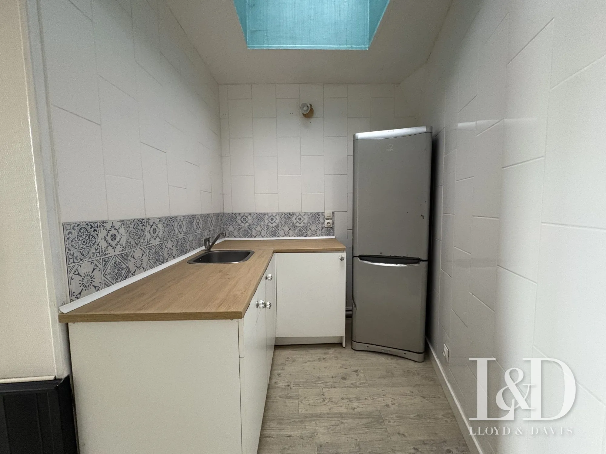 Immeuble à vendre au centre-ville de Noyon avec deux appartements 