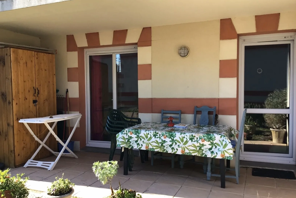 FACADE APPARTEMENT Charmant T1 avec terrasse au Verdon-sur-Mer, résidence calme proche plages et commerces 