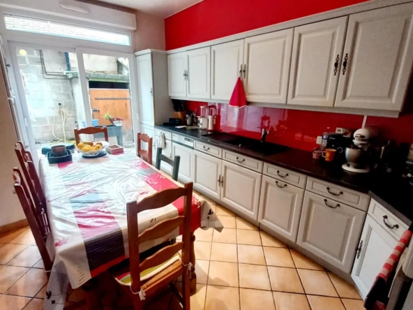 Maison à vendre à Montdidier de 105 m² avec jardin et grenier aménageable