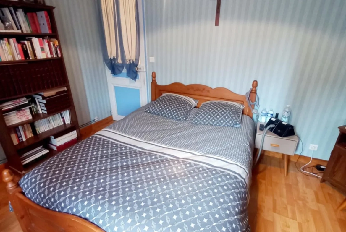 Maison à vendre à Montdidier de 105 m² avec jardin et grenier aménageable 