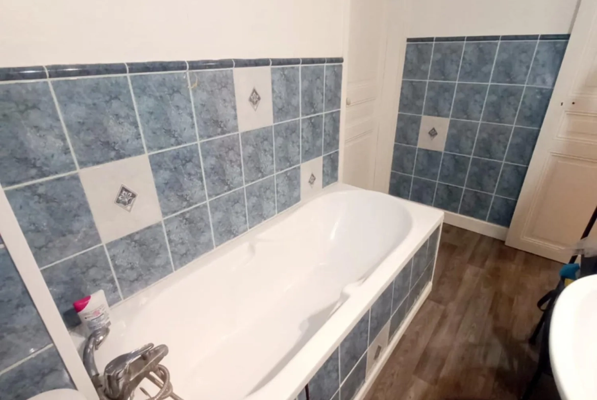 Maison à vendre à Montdidier de 105 m² avec jardin et grenier aménageable 