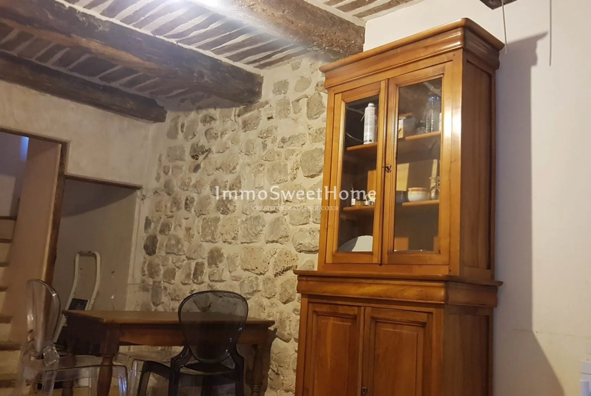 Petite maison à rénover proche de Buis-les-Baronnies - Potentiel intéressant 