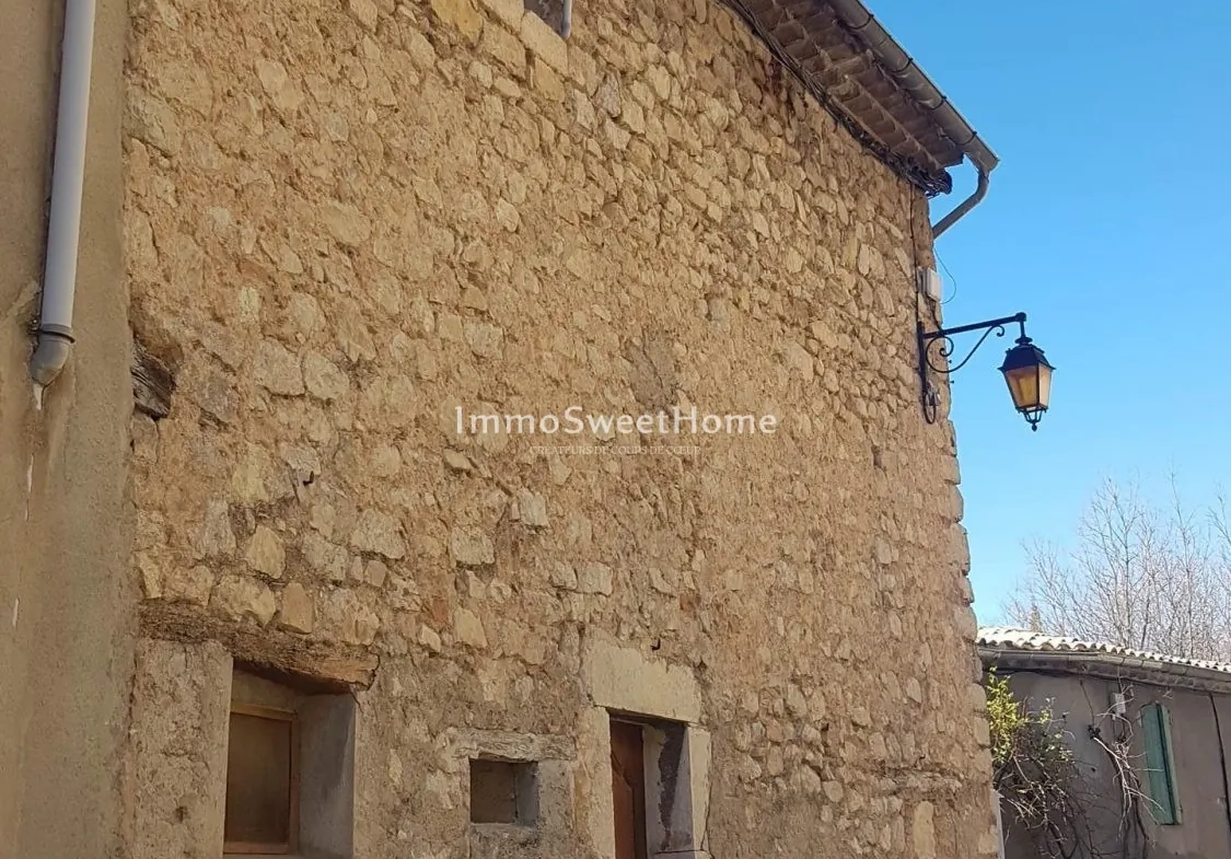 Petite maison à rénover proche de Buis-les-Baronnies - Potentiel intéressant 