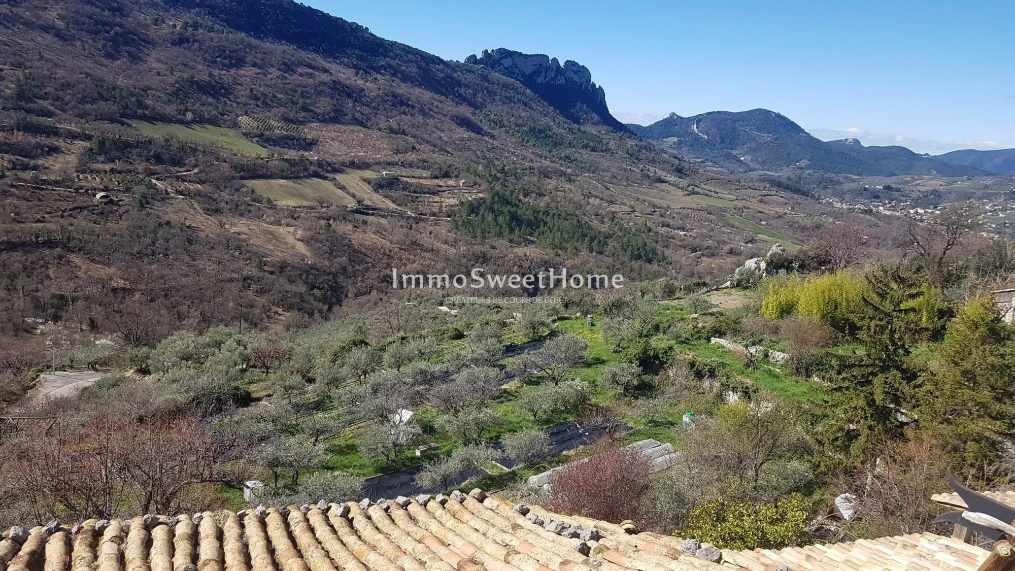 Petite maison à rénover proche de Buis-les-Baronnies - Potentiel intéressant 