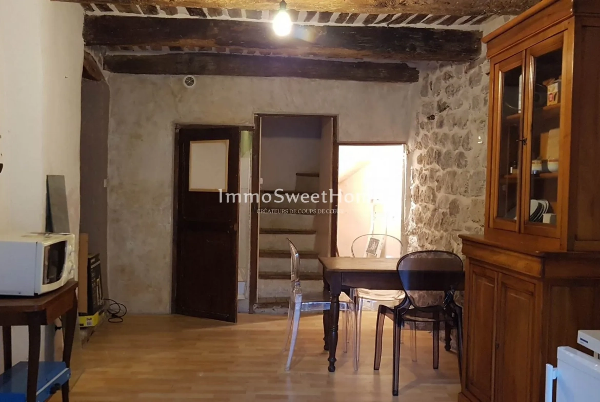Petite maison à rénover proche de Buis-les-Baronnies - Potentiel intéressant 