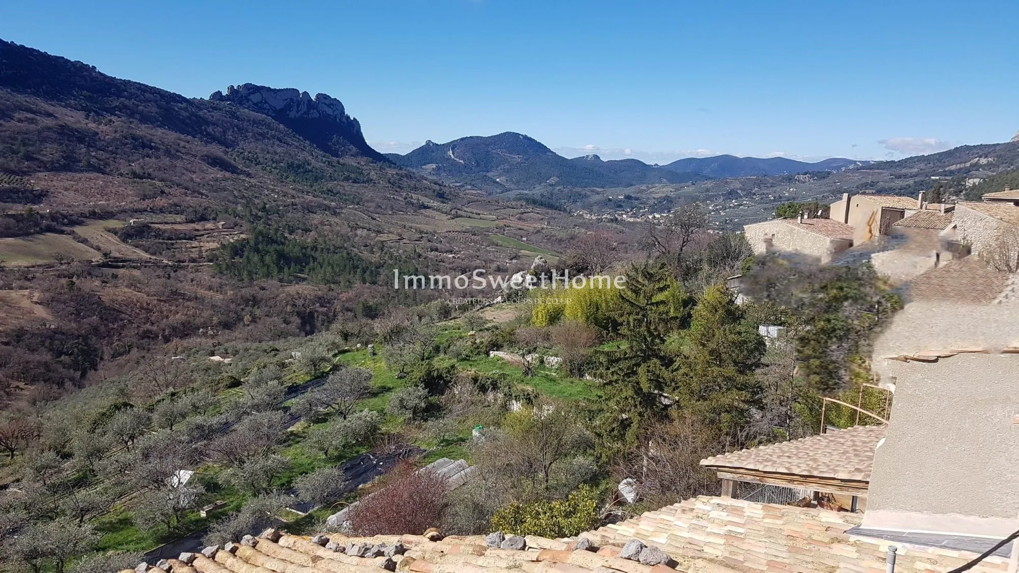 Petite maison à rénover proche de Buis-les-Baronnies - Potentiel intéressant 