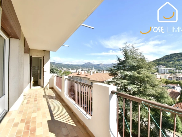 Appartement T4 lumineux à Gap avec balcon, garage et cave