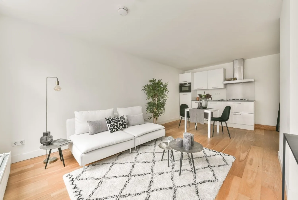 Achat d'un appartement T2 à Strasbourg avec balcon et parking, idéalement situé 