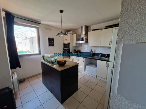 Achat Appartement T3 à Toulouse avec terrasse, parking et proximité commodités