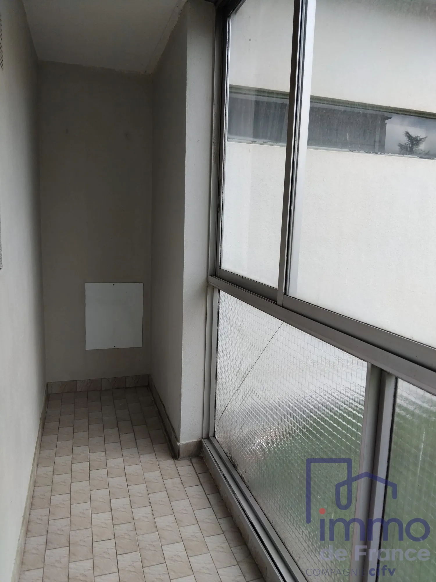 Appartement T3 de 66 m² à Saint-Étienne, secteur La Terrasse 
