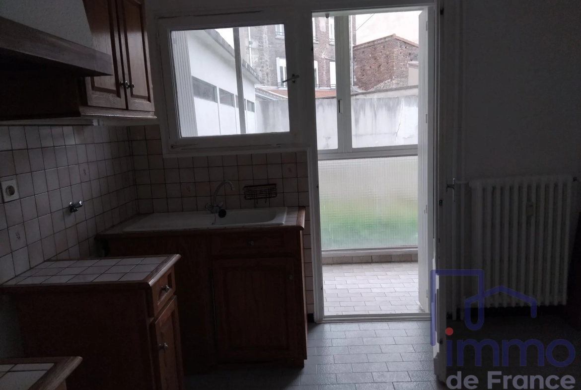 Appartement T3 de 66 m² à Saint-Étienne, secteur La Terrasse 