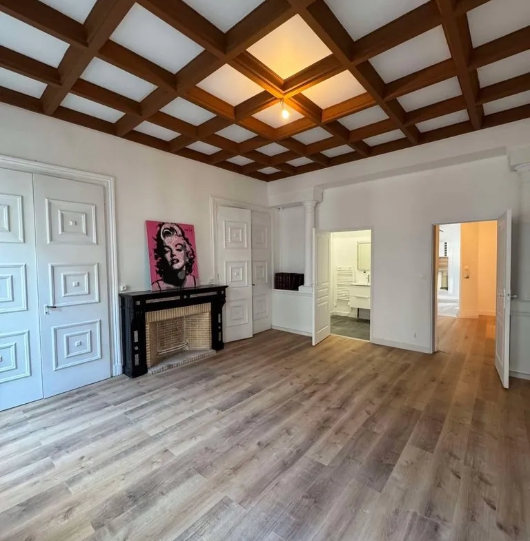 Vente d'un appartement T3 de 100 m² en hypercentre de Saint-Étienne 